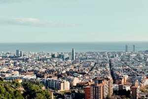 Spanien streicht 66.000 Ferienwohnungen auf Airbnb – was das für deine Reise bedeutet